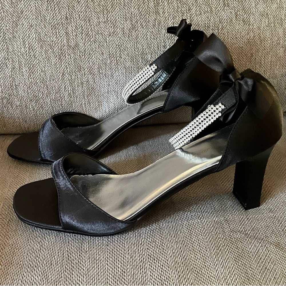 Romance-372 Sandal